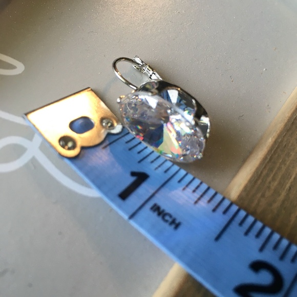 Stunning Drop Imitation Diamond Silver Earrings - Picture 6 of 10